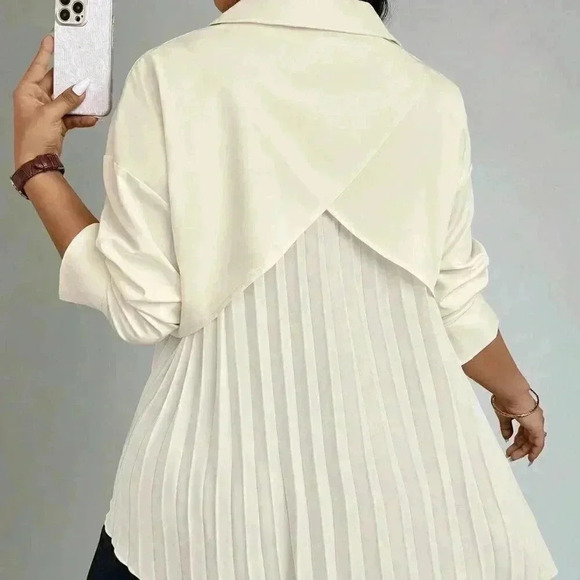 Apricot Casual Women's Plus Size Solid Color Everyday Pleated Long Sleeve Shirt - Picture 4 of 4